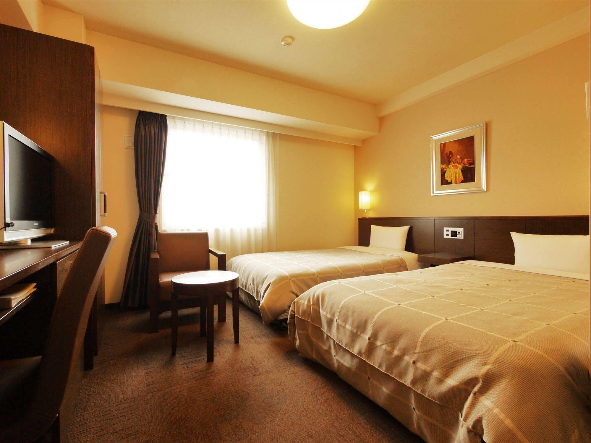 Hotel Route-Inn Shibukawa Extérieur photo