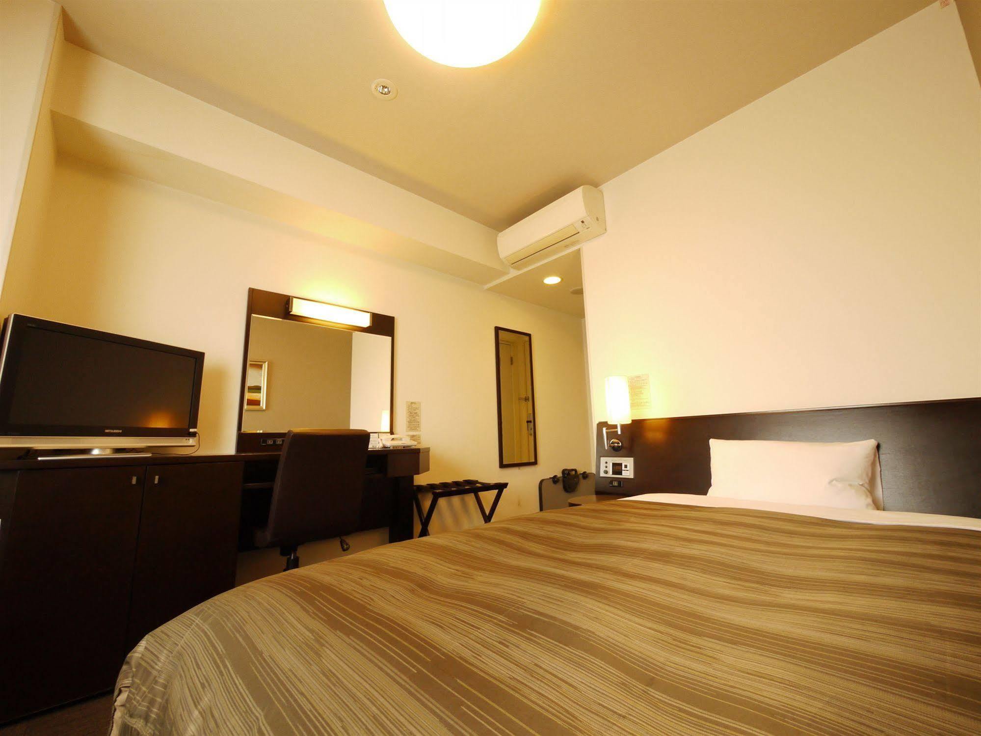 Hotel Route-Inn Shibukawa Extérieur photo
